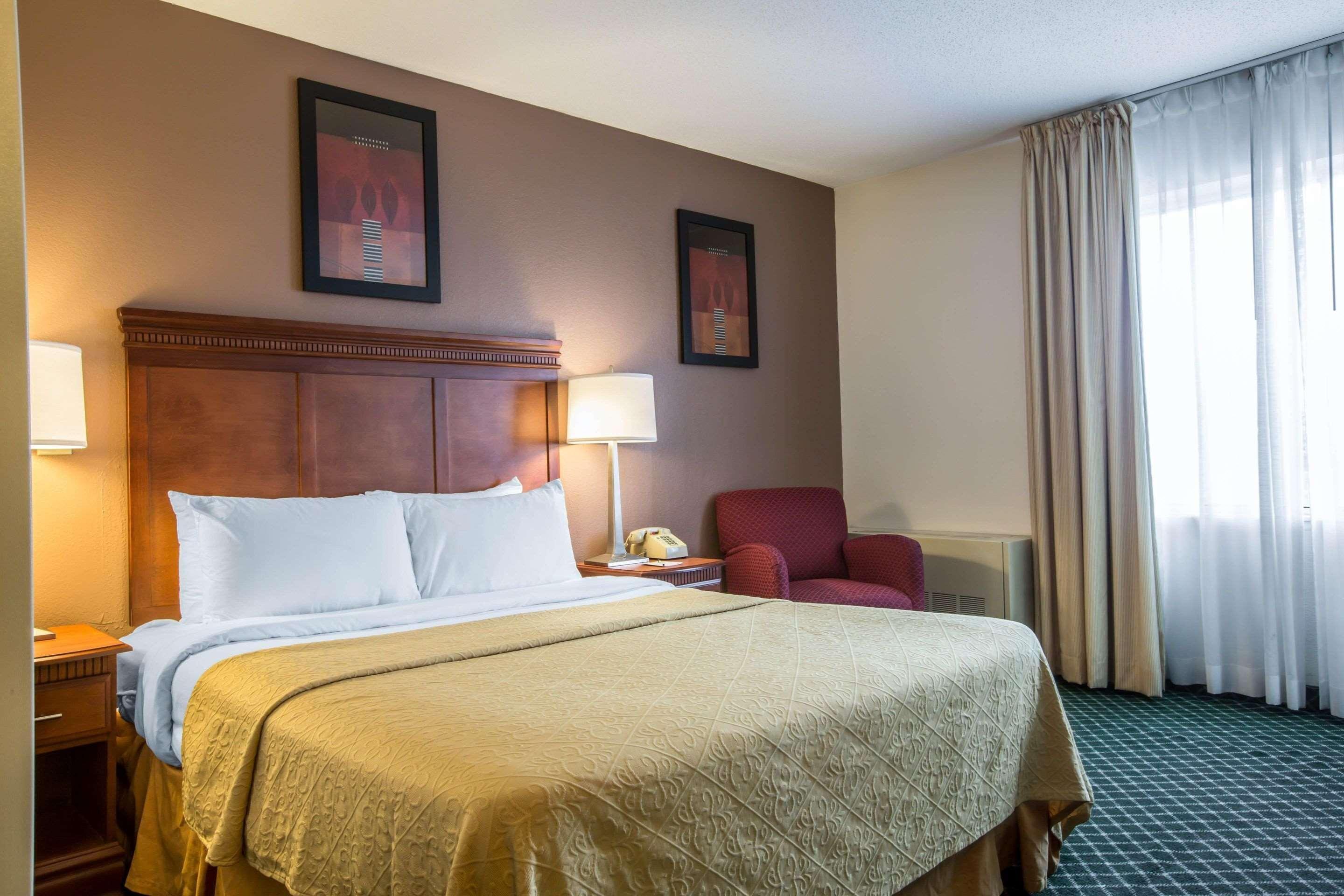 Quality Inn Colchester - Burlington Extérieur photo