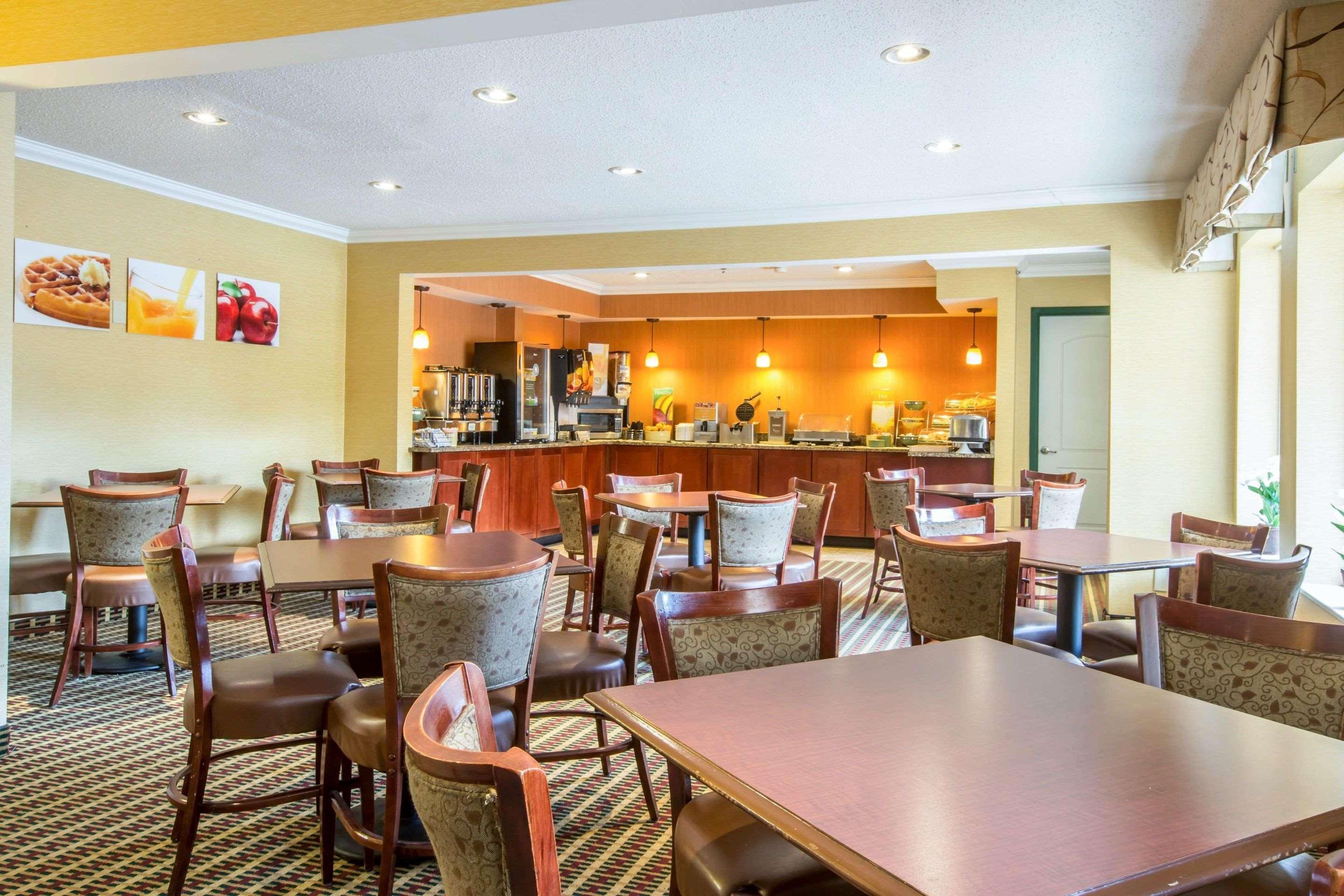 Quality Inn Colchester - Burlington Extérieur photo