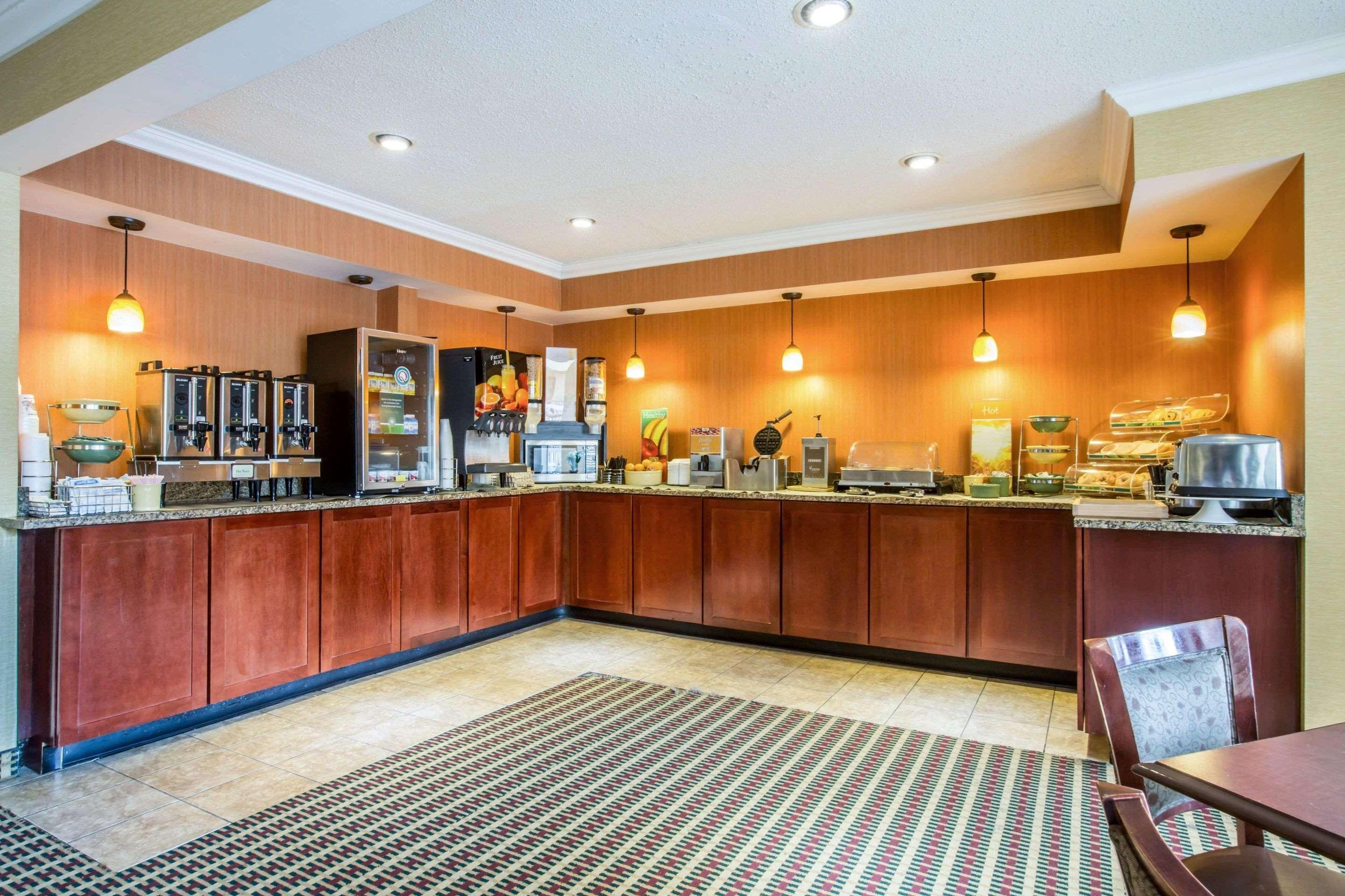 Quality Inn Colchester - Burlington Extérieur photo