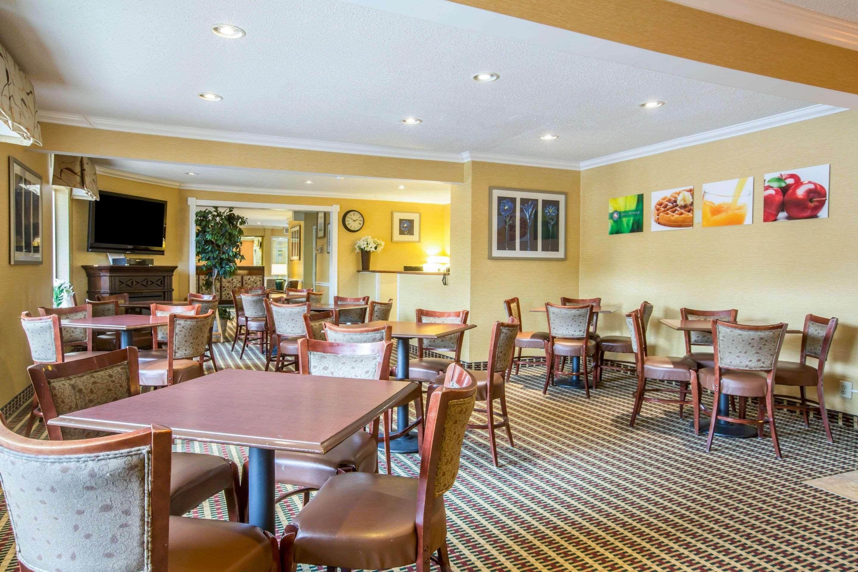 Quality Inn Colchester - Burlington Extérieur photo