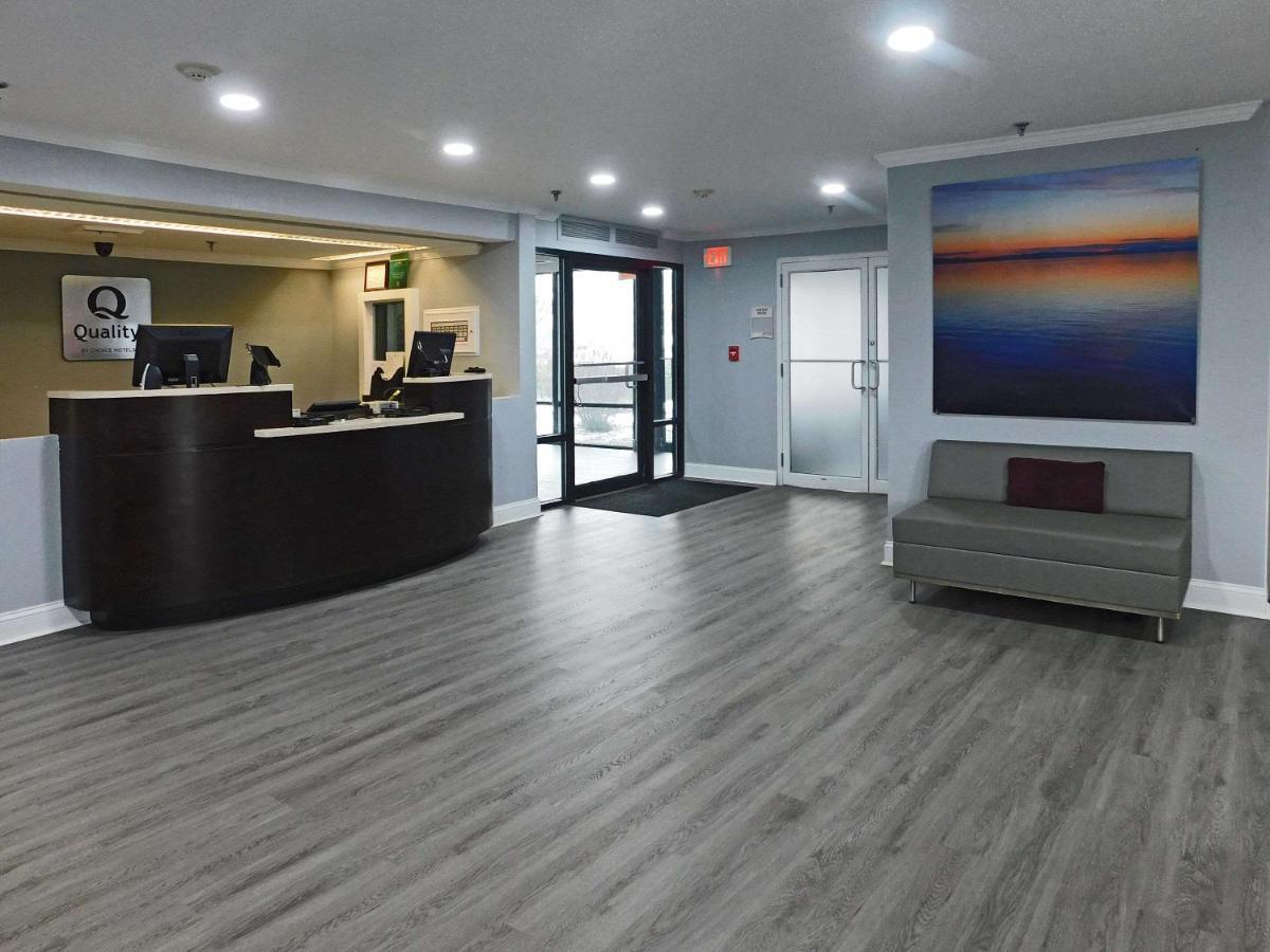 Quality Inn Colchester - Burlington Extérieur photo