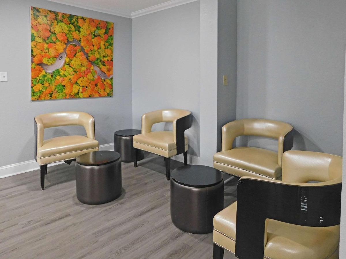 Quality Inn Colchester - Burlington Extérieur photo
