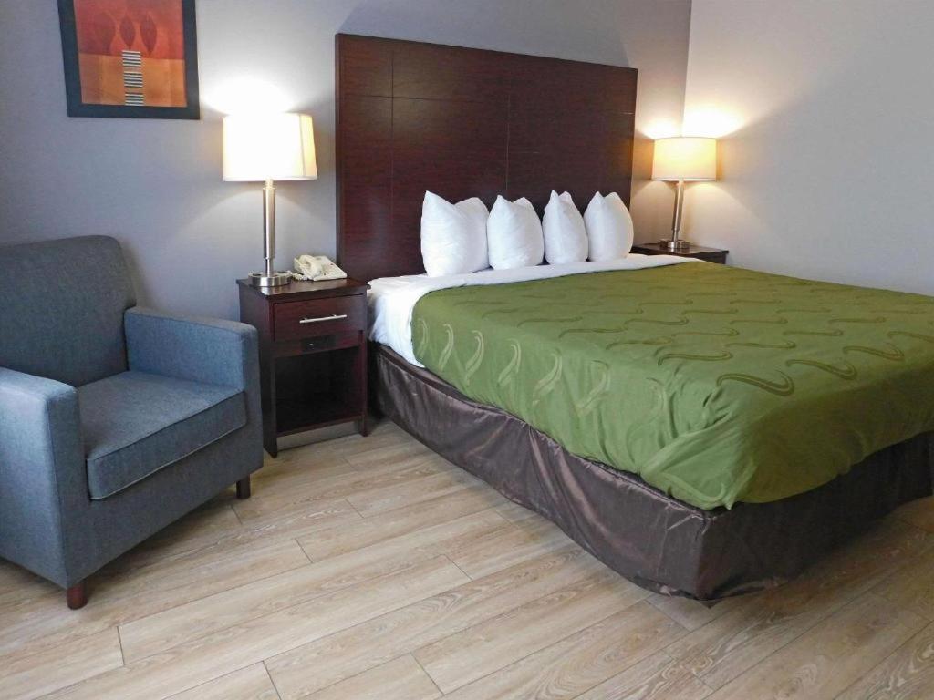 Quality Inn Colchester - Burlington Extérieur photo